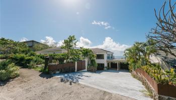 1632  Ihiloa Loop Waialae Iki, Diamond Head home - photo 2 of 25