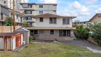 1639 Liholiho St Honolulu - Multi-family - photo 2 of 25