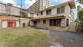 1639 Liholiho St Honolulu - Multi-family - photo 4 of 25