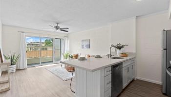 Makiki Winds Apts condo # 208, Honolulu, Hawaii - photo 4 of 13