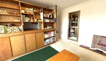 Makiki Winds Apts condo # 501, Honolulu, Hawaii - photo 4 of 16