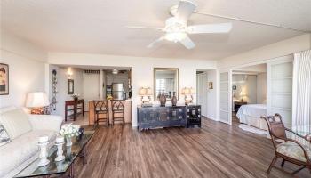 Marina Towers condo # 906, Honolulu, Hawaii - photo 1 of 22