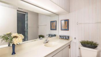 Marina Towers condo # 906, Honolulu, Hawaii - photo 6 of 22