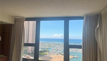Yacht Harbor Towers condo # 1901, Honolulu, Hawaii - photo 4 of 21