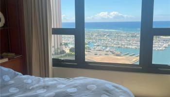 Yacht Harbor Towers condo # 1901, Honolulu, Hawaii - photo 5 of 21