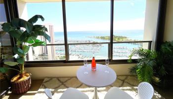 Yacht Harbor Towers condo # 3405, Honolulu, Hawaii - photo 4 of 23