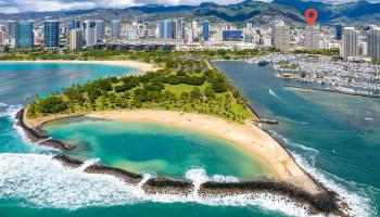 Yacht Harbor Towers condo # 4005, Honolulu, Hawaii - photo 3 of 25