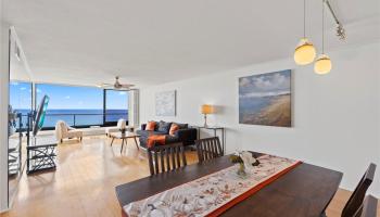 Yacht Harbor Towers condo # 4005, Honolulu, Hawaii - photo 4 of 21