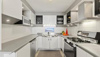 Yacht Harbor Towers condo # 4005, Honolulu, Hawaii - photo 5 of 21