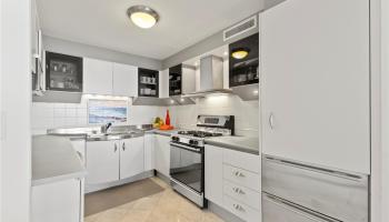 Yacht Harbor Towers condo # 4005, Honolulu, Hawaii - photo 6 of 21