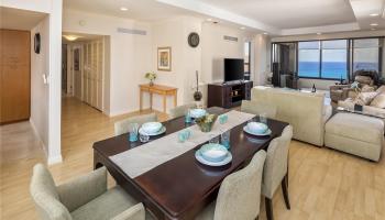 Yacht Harbor Towers condo # 4101, Honolulu, Hawaii - photo 2 of 25