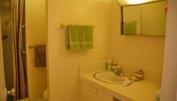 Holiday Manor condo # 416, Honolulu, Hawaii - photo 5 of 16