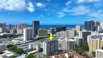 Holiday Manor condo # 1115, Honolulu, Hawaii - photo 2 of 25