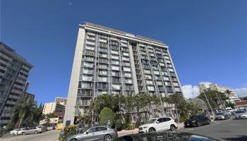 Holiday Manor condo # 1203, Honolulu, Hawaii - photo 3 of 21