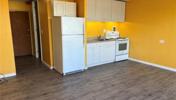 Holiday Manor condo # 1316, Honolulu, Hawaii - photo 3 of 10