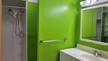 Holiday Manor condo # 1316, Honolulu, Hawaii - photo 5 of 10