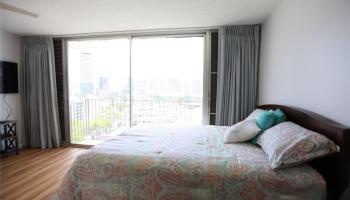 Holiday Manor condo # 1413, Honolulu, Hawaii - photo 4 of 19