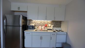 Holiday Manor condo # 1413, Honolulu, Hawaii - photo 5 of 19