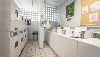 Holiday Manor condo # 314, Honolulu, Hawaii - photo 6 of 6