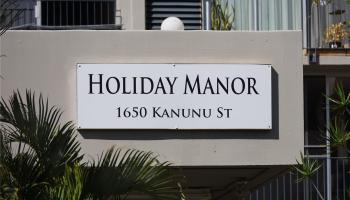 Holiday Manor condo # 701, Honolulu, Hawaii - photo 1 of 1