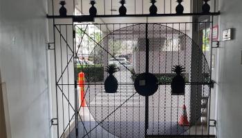 Holiday Manor condo # 712, Honolulu, Hawaii - photo 3 of 21