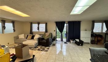 1655 Hoolaulea St Pearl City - Rental - photo 1 of 16