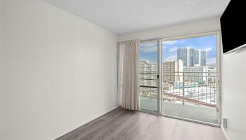 Kapiolani Manor condo # 1502, Honolulu, Hawaii - photo 5 of 24