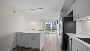 Kapiolani Manor condo # 1502, Honolulu, Hawaii - photo 6 of 24