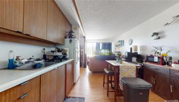 Kapiolani Manor condo # 1610, Honolulu, Hawaii - photo 3 of 20