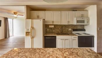 Kapiolani Manor condo # 1807, Honolulu, Hawaii - photo 4 of 25