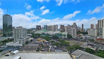 Kapiolani Manor condo # 1808, Honolulu, Hawaii - photo 6 of 21