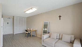 Kapiolani Manor condo # 1904, Honolulu, Hawaii - photo 4 of 20