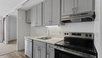 Kapiolani Manor condo # 2115, Honolulu, Hawaii - photo 2 of 22