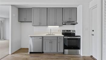 Kapiolani Manor condo # 2115, Honolulu, Hawaii - photo 3 of 22