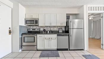 Kapiolani Manor condo # 703, Honolulu, Hawaii - photo 3 of 20