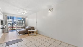 Kapiolani Manor condo # 703, Honolulu, Hawaii - photo 6 of 20