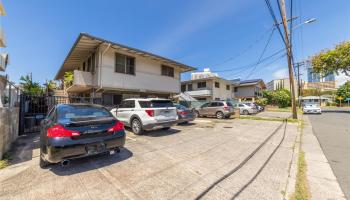 1671 Citron Street Honolulu - Multi-family - photo 3 of 25