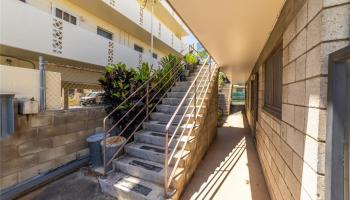 1671 Citron Street Honolulu - Multi-family - photo 4 of 25