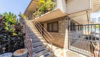 1671 Citron Street Honolulu - Multi-family - photo 5 of 25