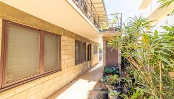 1671 Citron Street Honolulu - Multi-family - photo 6 of 25