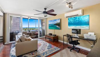 Harbor View Plaza condo # 1102, Honolulu, Hawaii - photo 1 of 25