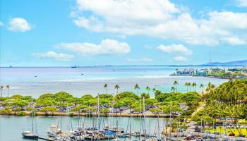 Harbor View Plaza condo # 1303, Honolulu, Hawaii - photo 3 of 25