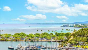 Harbor View Plaza condo # 1303, Honolulu, Hawaii - photo 3 of 25