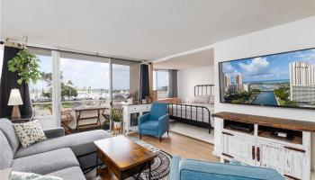Harbor View Plaza condo # 205, Honolulu, Hawaii - photo 4 of 24