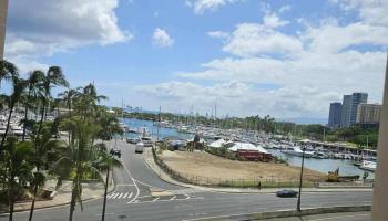 Harbor View Plaza condo # 402, Honolulu, Hawaii - photo 5 of 9