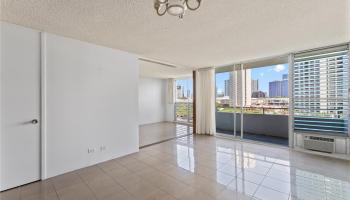 Harbor View Plaza condo # 710, Honolulu, Hawaii - photo 3 of 25
