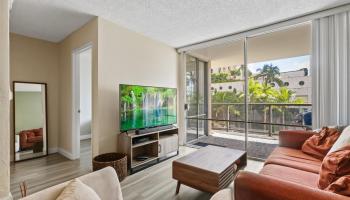 Ala Wai Terrace condo # 251, Honolulu, Hawaii - photo 2 of 25