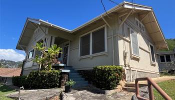 1691 Kamamalu Ave Honolulu - Rental - photo 3 of 23
