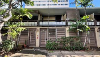 Oahuan Ltd condo # 104, Honolulu, Hawaii - photo 2 of 23