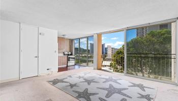 Hale O Kalani Towers condo # 508, Honolulu, Hawaii - photo 1 of 20